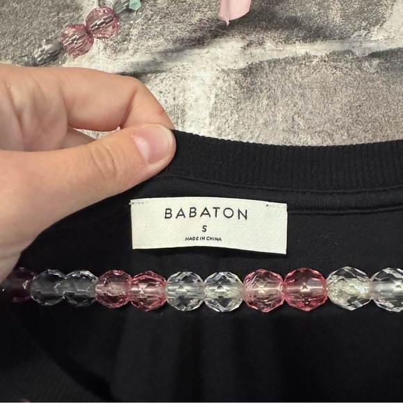 Aritzia Babaton jersey top black bright floral print stretch shirt - Picture 3 of 10